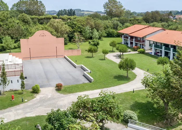 Erromardie By Odalys Hotel Saint-Jean-de-Luz